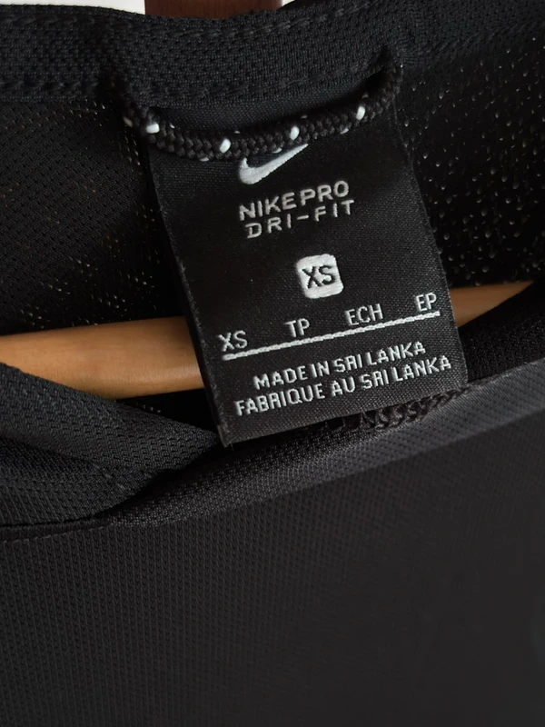 Nike Mesh Oberteil mit Kapuze Schwarz Gr XS — 2